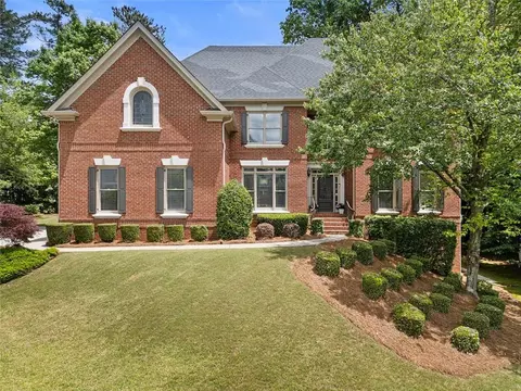 330 Broad Leaf Ct, Johns Creek, GA 30022