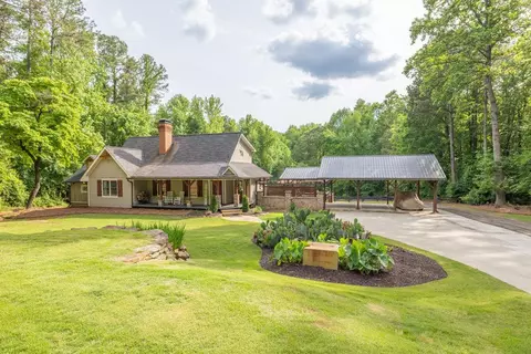 814 Clarke Trl, Dacula, GA 30019