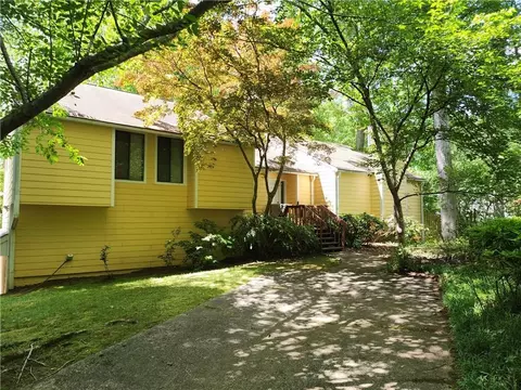 363 Weatherstone Ln, Marietta, GA 30068