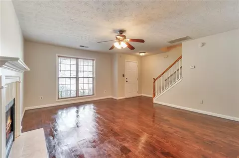 Living - 307 Lee Miller Dr, Suwanee, GA 30024 photo 2 of 4