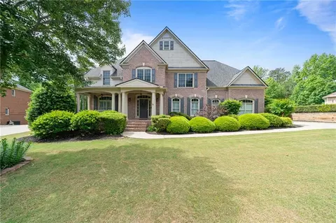 1758 Rosehedge Way NW, Kennesaw, GA 30152
