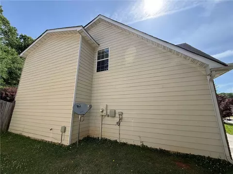 Exterior - 257 Juliet Dr, Hampton, GA 30228 photo 3 of 7