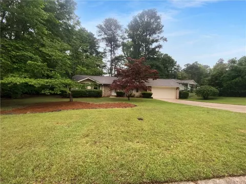 2060 Devore Dr SW, Marietta, GA 30008
