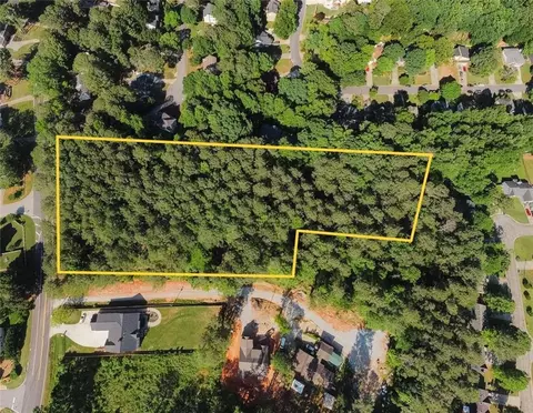 2150 Plantation Rd, Lawrenceville, GA 30044