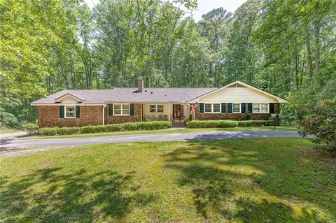 544 W Macedonia Church Rd, Oxford, GA 30054