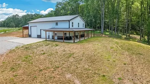 618 W Glade Creek Rd, Clarkesville, GA 30523