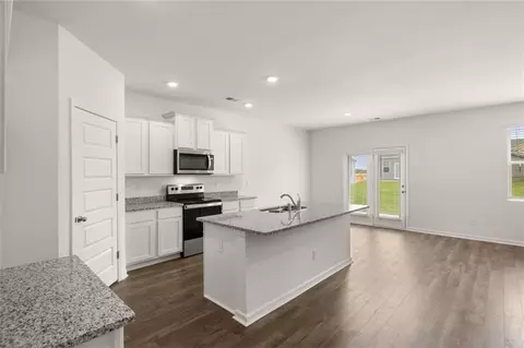 Kitchen - 25 Amberjack Trl, Covington, GA 30016 photo 1 of 3