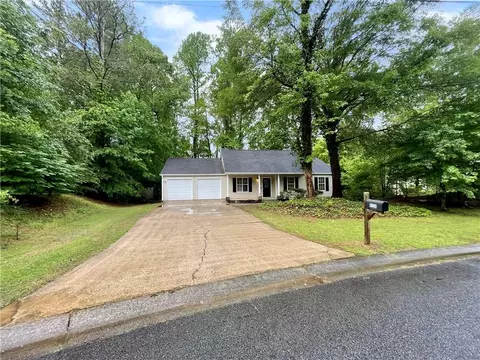 6026 Woodcreek Dr, Woodstock, GA 30188