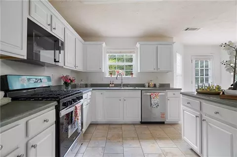 237 River Pass Ct, Dacula, GA 30019 photo 9