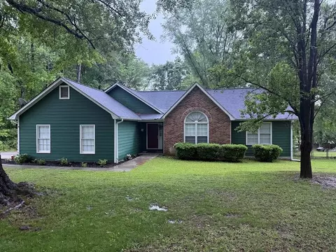 608 Fairhaven Blvd, Stockbridge, GA 30281