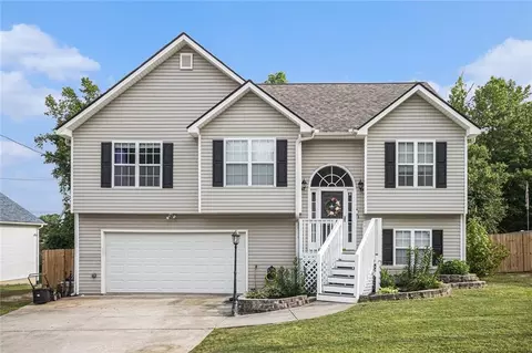 251 Hunt Club Cir, Temple, GA 30179