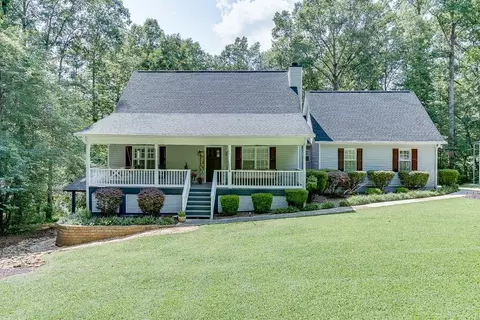 407 Summit Heights Dr, Nicholson, GA 30565