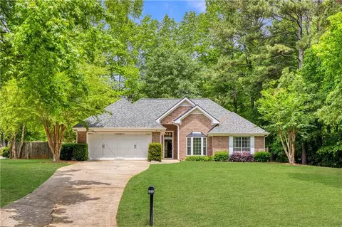 5850 Shannon Dr, Cumming, GA 30040