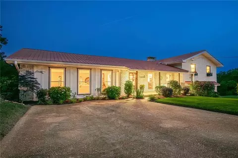27 Graham Rd, Dallas, GA 30132