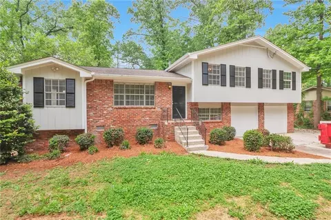 5911 Christopher Ln, Lithonia, GA 30058