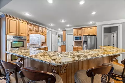 Kitchen - 112 E Fork Ln, Pendergrass, GA 30567 photo 9 of 10