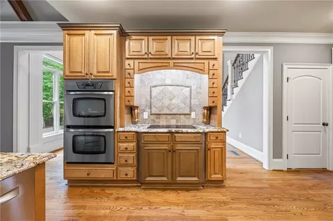 Kitchen - 112 E Fork Ln, Pendergrass, GA 30567 photo 6 of 10