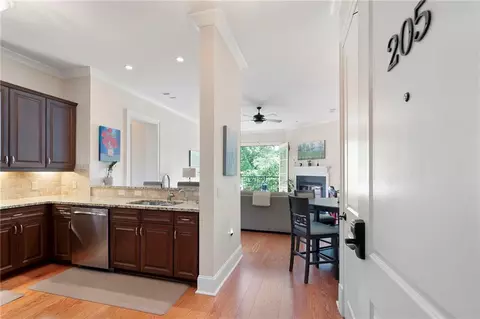 351 Washington Ave NE #205, Marietta, GA 30060