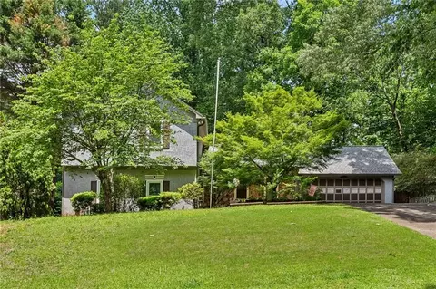 3665 Pine St, Doraville, GA 30340