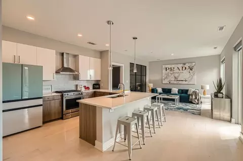 775 Juniper St NE #612, Atlanta, GA 30308