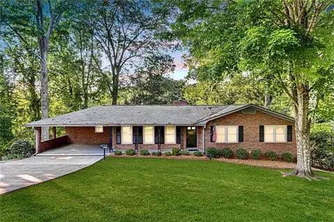 1471 Robinhood Trl, Gainesville, GA 30501