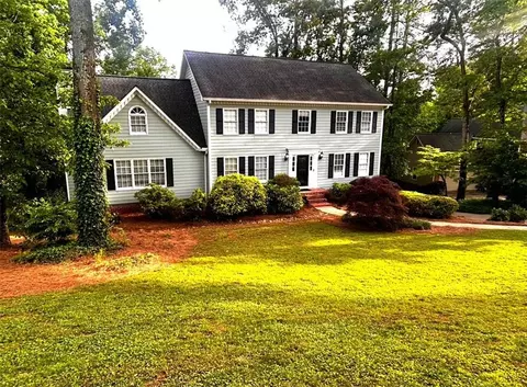 4468 Windsor Oaks Dr, Marietta, GA 30066
