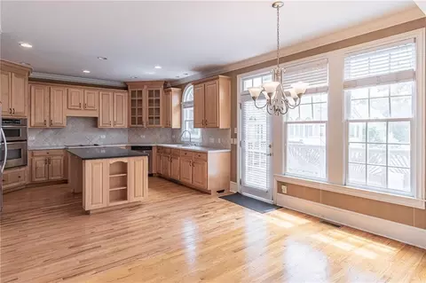 Living - 1900 Briergate Dr, Duluth, GA 30097 photo 8 of 11