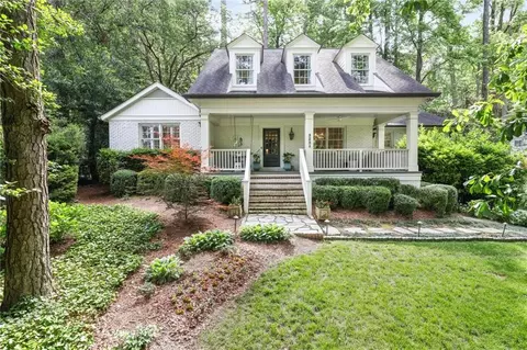 3251 Pinestream Rd NW, Atlanta, GA 30327