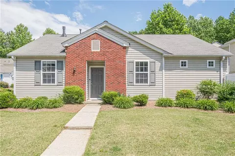 331 Windcroft Ln NW, Acworth, GA 30101