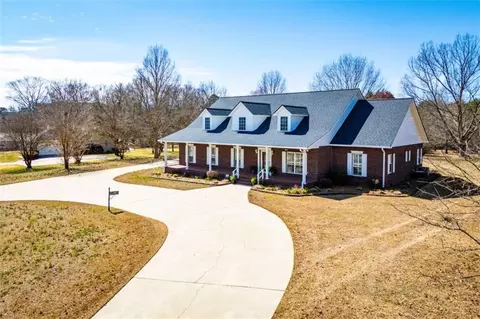 111 Dixson Rd, Bowdon, GA 30108