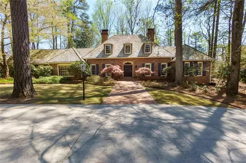 9995 Huntcliff Trce, Atlanta, GA 30350