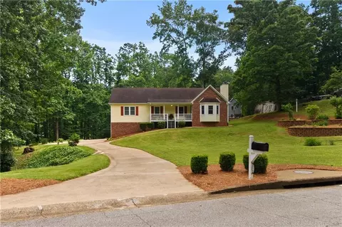 670 Dena Dr, Canton, GA 30114