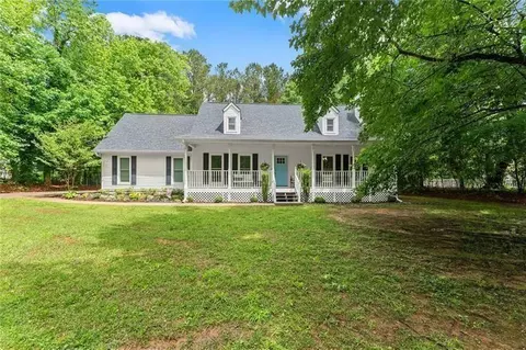 5902 Wills Orchard Rd, Cumming, GA 30040