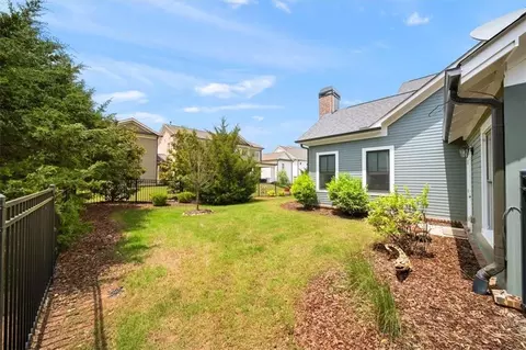 Exterior - 1020 Lee St, Milton, GA 30004 photo 15 of 17