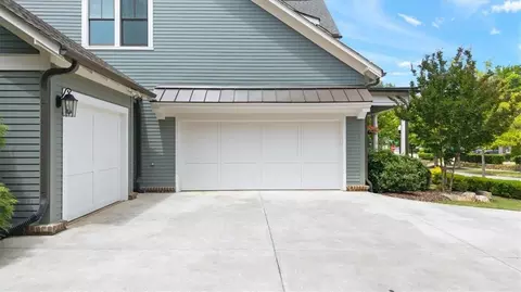 Exterior - 1020 Lee St, Milton, GA 30004 photo 5 of 17