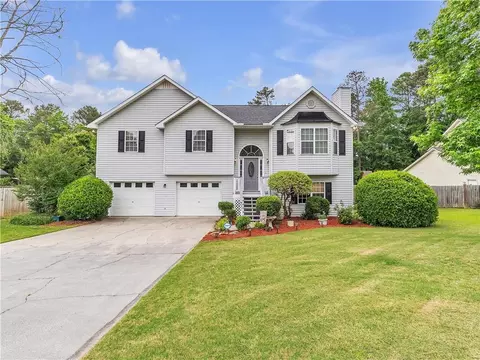 221 Wildwood Cir SE, Calhoun, GA 30701