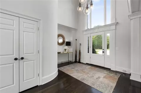 5860 Stoneleigh Dr, Suwanee, GA 30024 photo 6