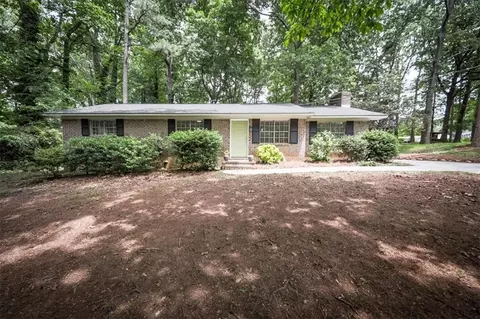 5666 Goldfield Dr, Acworth, GA 30102