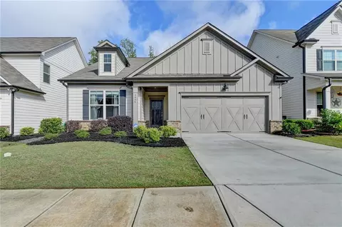 5446 Railway Ln, Flowery Branch, GA 30542