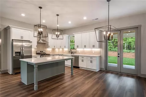 Kitchen - 18 Sable Ct, Jasper, GA 30143 photo 1 of 4