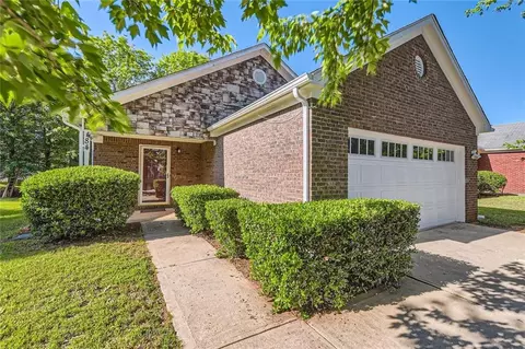 484 Cathedral Dr, Mcdonough, GA 30253