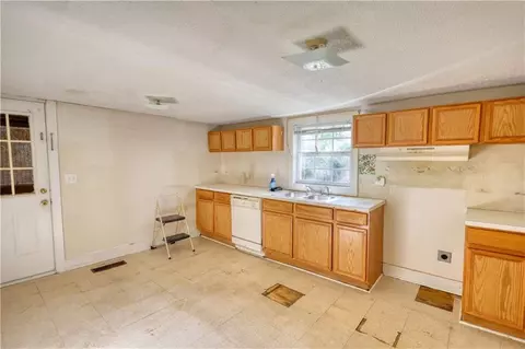 2228 Emory St, Covington, GA 30014 photo 37