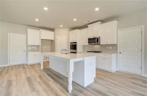 Kitchen - 162 Haverling Pass, Hampton, GA 30252 photo 1 of 2