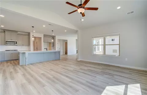 Living - 178 Haverling Pass, Hampton, GA 30228 photo 3 of 4