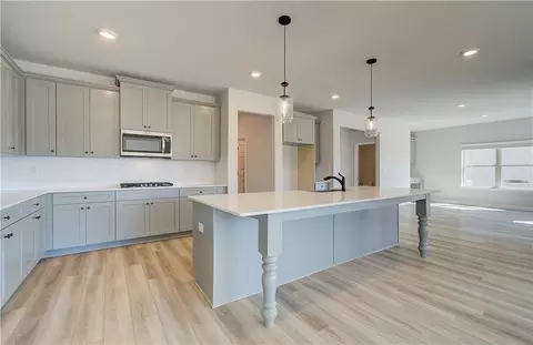 Kitchen - 178 Haverling Pass, Hampton, GA 30228 photo 3 of 3