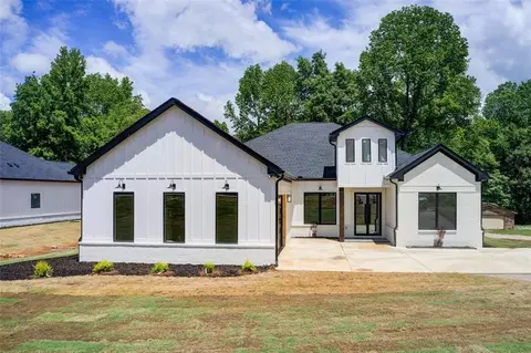 532 Rockbridge Rd, Lilburn, GA 30047