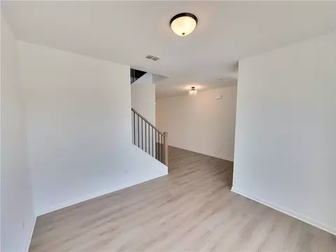 Living - 74 Everly Way, Bethlehem, GA 30620 photo 2 of 4