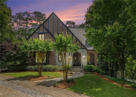 927 Berkshire Rd NE, Atlanta, GA 30324