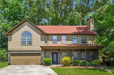 475 Shadetree Ln, Lawrenceville, GA 30044