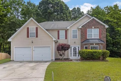 6032 Trotters Cir, Fairburn, GA 30213